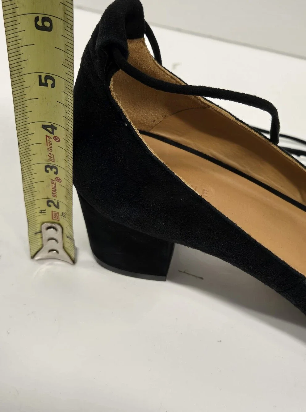 SÉZANE Black Suede Tassel Accents Pumps Sz 41
